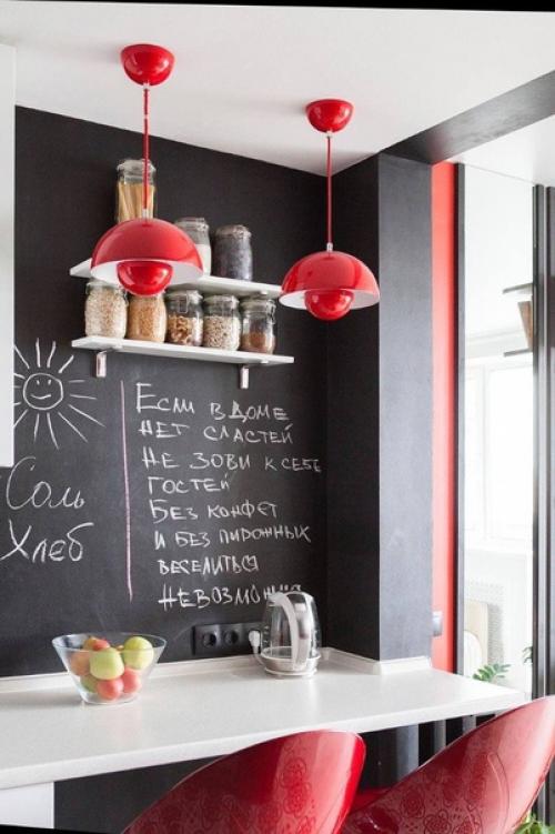 Кухня в коридоре, а спальня в нише. 03