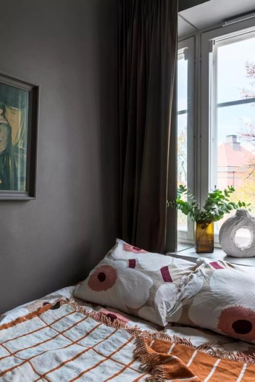 27-Летний парикмахер Йоханнес нашел дом своей мечты в районе харью в Хельсинки. 02