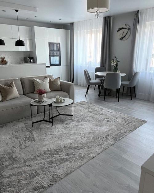 Уютная кухня - гостиная в нейтральный оттенках. 05