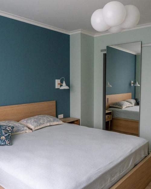 Интересный ремонт.  Как вам раздвижные двери в кухне. 09