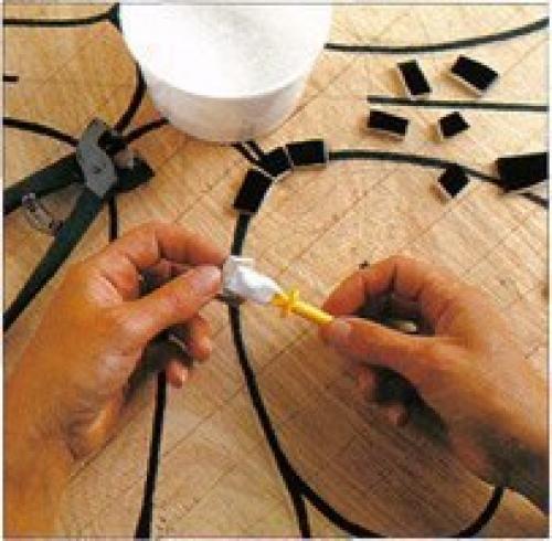 Ты можешь сделать мозаику для декора. 01