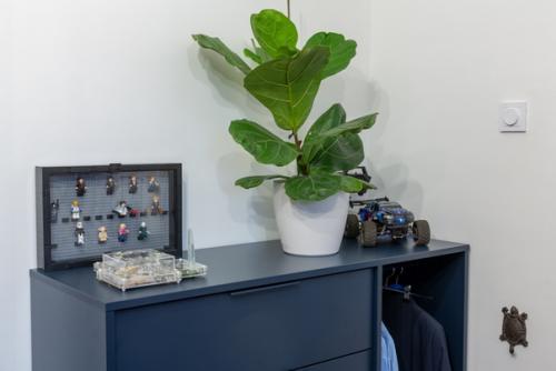 Всем привет!  В прошлом году купили маленькую трехкомнатную квартиру (56 кв. 09