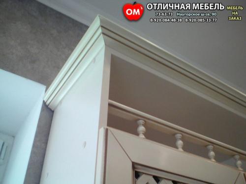 Кухни_орелмаркет. Кухня нашего производства с беларусскими фасадами из крашеного МДФ с благородной классической фрезеровкой и патинированием. 04