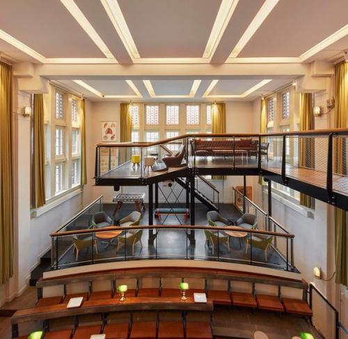 Эклектичный хостел нового уровня в Амстердамe. 01