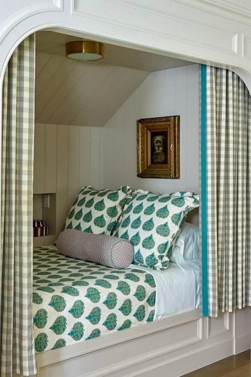 Кровать в НИШЕ. Иногда уют в самых неожиданных решениях кроется. 02 Кровать в НИШЕ. Иногда уют в самых неожиданных решениях кроется. 02