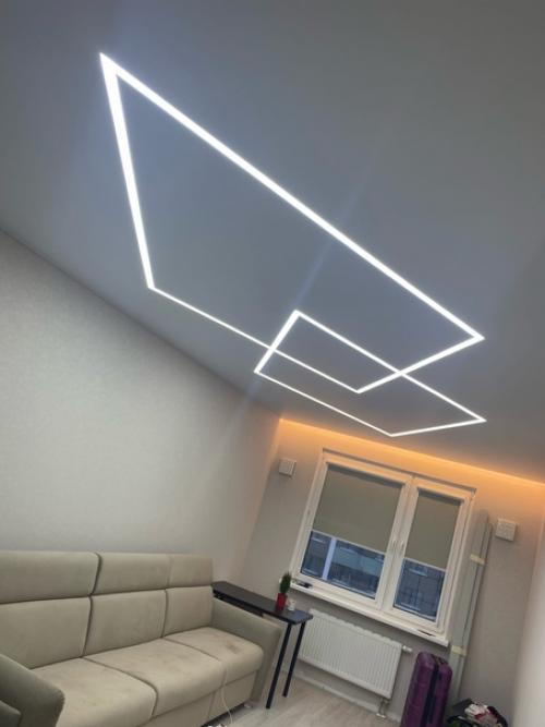 Световые линии - это оригинальная альтернатива светильникам и люстрам. 01