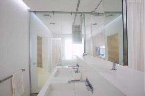 Белоснежный куб от архитекторского бюро Arch. 625. 09