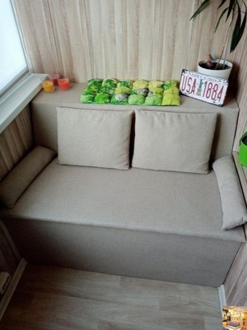 Вот такая интересная идея для балкона. 01