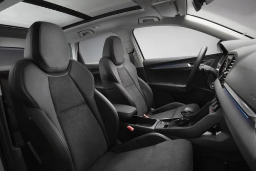 Skoda Karoq.   Шкода карок - компактный SUV, который в конце 2017 года заменит в модельном ряду чешской марки Yeti. 01