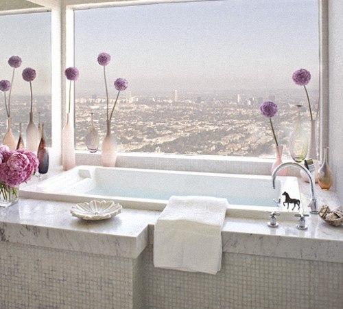 Окно в ванной комнате: дизайн и оформление. 02