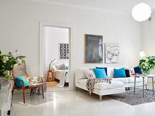 Держите еще один вариант в копилку интерьеров в скандинавском стиле.