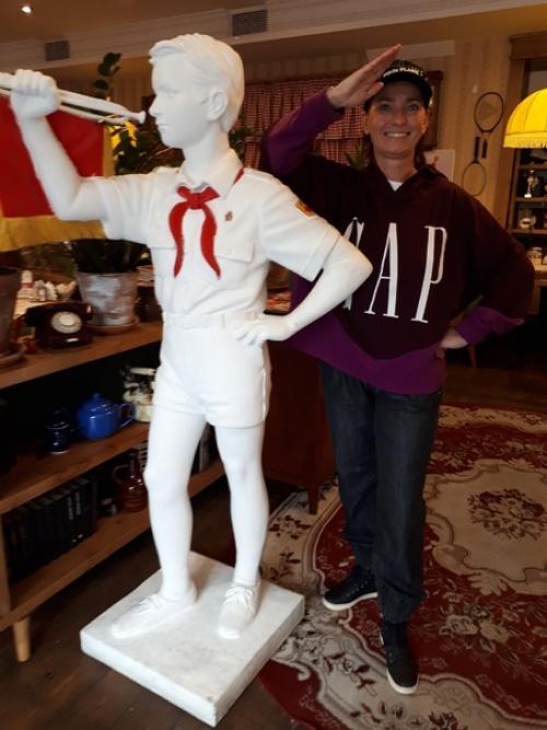 Необычное кафе.  Заведение, окунающее гостей с головой в прошлое. 01