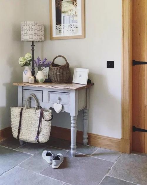 Посреди Вересковых Лугов и Тумана: старинный каменный дом с сельским английским интерьером на берегу шотландского озера лох - Ливен. 01