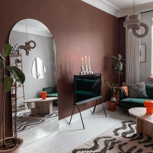 27-Летний парикмахер Йоханнес нашел дом своей мечты в районе харью в Хельсинки. 03