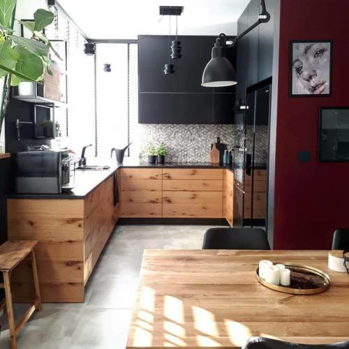 Подборка кухонь с деревянными фасадами и текстурами из проектов российских и зарубежных дизайнеров. 04