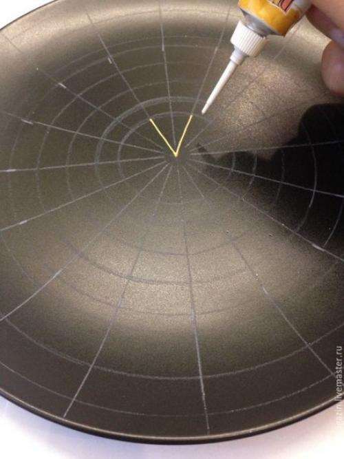 Роспись тарелки в технике Point - to - Point. 07