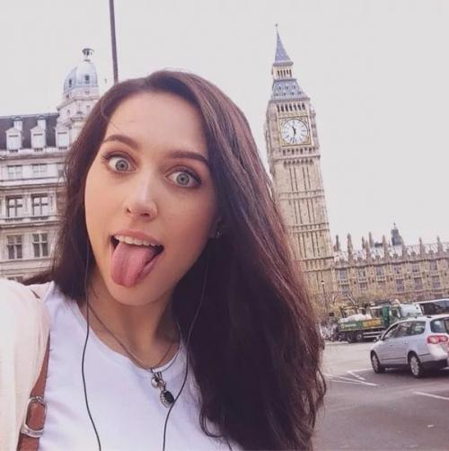 Биография.  Катя клэп, настоящее имя которой Екатерина Трофимова, является одним из ведущих российских видеоблогеров на портале Youtube. 02