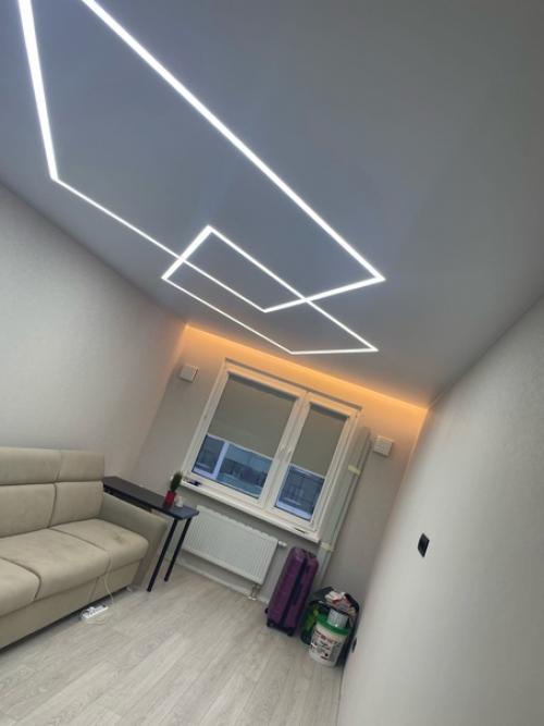 Световые линии - это оригинальная альтернатива светильникам и люстрам. 03