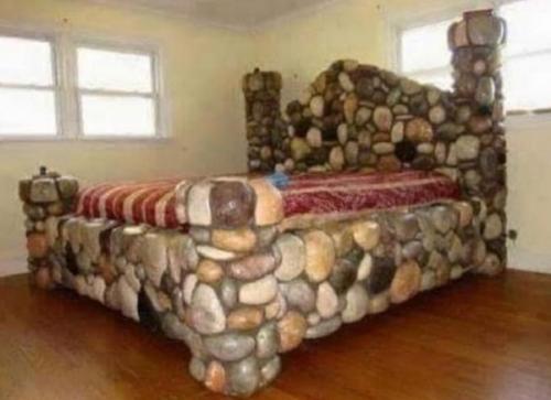 Спальня.  Место для отдыха и сна. 03