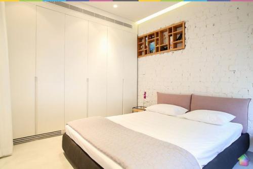 Современная квартира с элементами лофта. 08