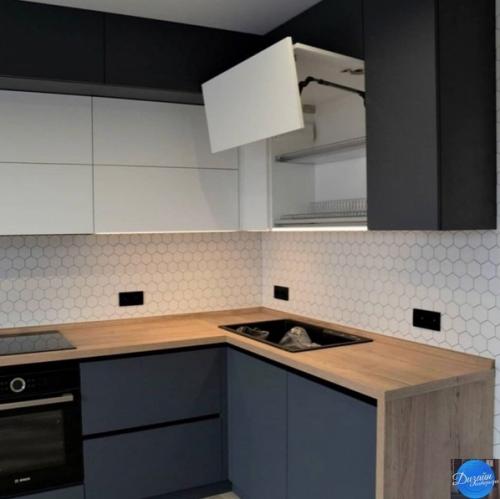 Углoвaя кухня в coвpeмeннoм cтилe. 06