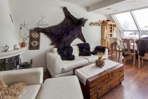 Детали.  Сундук в интерьере. 02