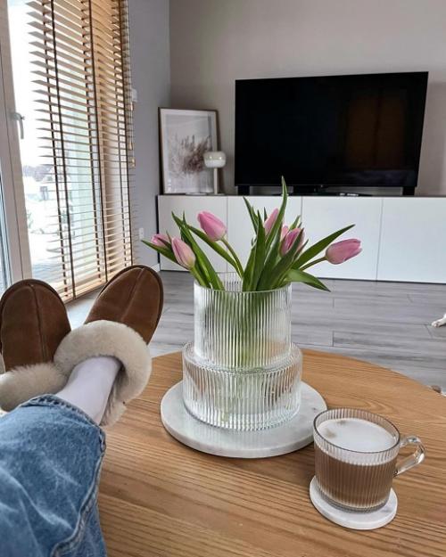 Дерево, растения и красивый декор помогают создать в доме тёплую и уютную атмосферу! 02