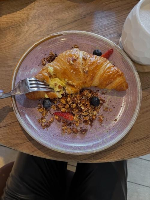 Здравствуйте, вчера были в Stories. 02