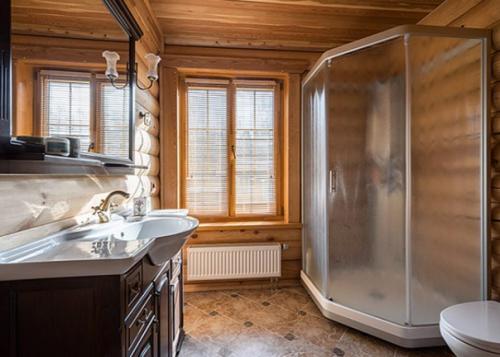 Шикарный дом_из_оцилиндрованного_бревна диаметром 24 см, площадью 161 кв. 07