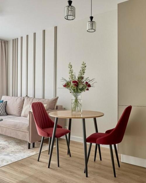 Яркие акценты в интерьере однокомнатной квартиры 32 кв. 02