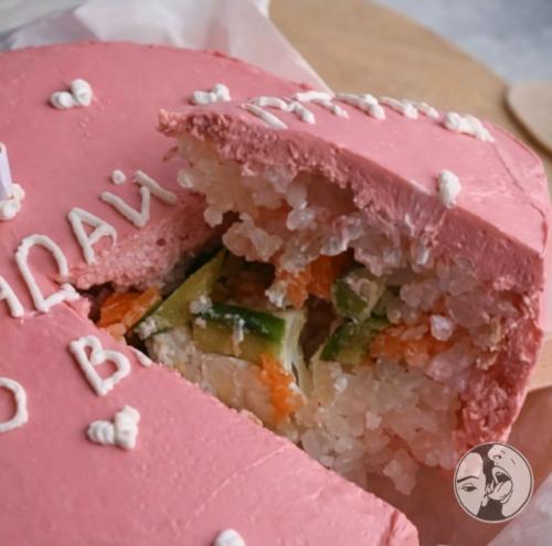 Она ждала бисквит, крем и сахарный удар по настроению. 01