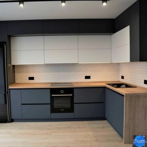 Углoвaя кухня в coвpeмeннoм cтилe. 09