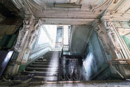 Пустующие особняки города. 04