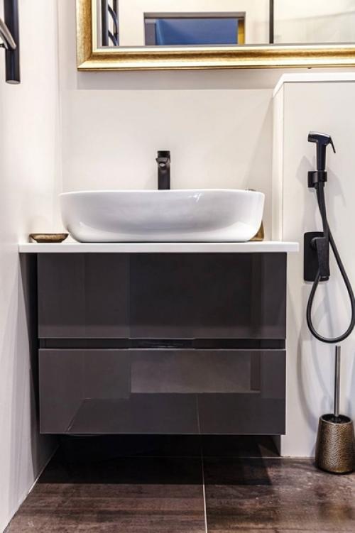 Интерьер однокомнатной квартиры в стиле неоклассика. 08