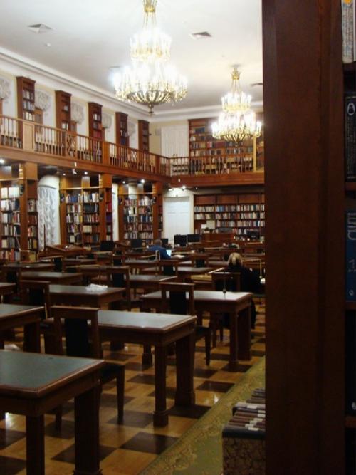 Вы когда нибудь в доме на холме были? 01