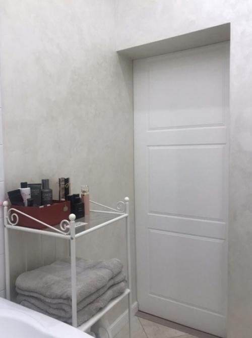 Необычный вариант ремонта ванной комнаты в классическом стиле. 01