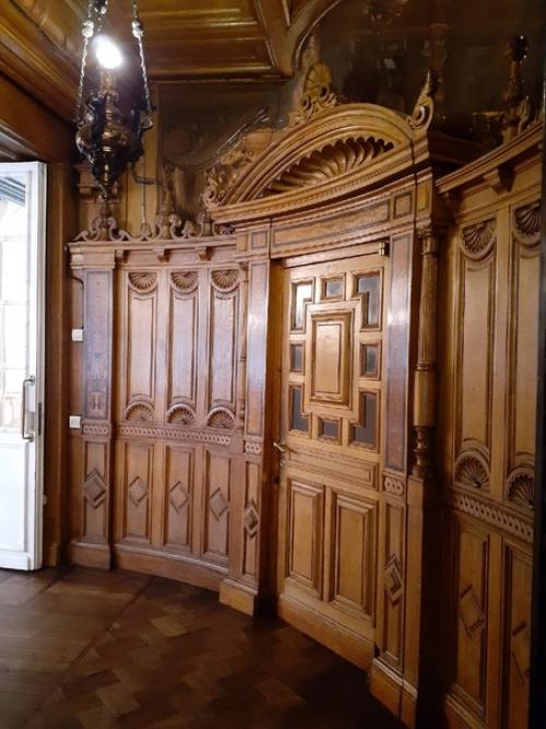 Владимирский дворец. Один из особняков, расположенных на дворцовой набережной, напоминает флорентийское палаццо. 08