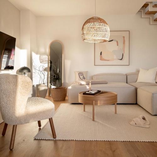 Таким образом, если резюмировать кратко, то основные черты дизайна в скандинавском стиле это: 04