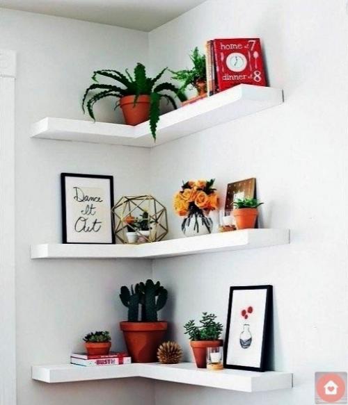 Практически невозможно представить себе квартиру без удобных угловых полочек. 07