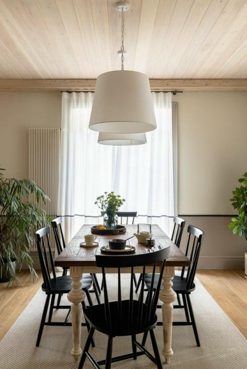 Новая жизнь деревянного дома в Подмосковье - пример бережного обновления без утраты характера. 03