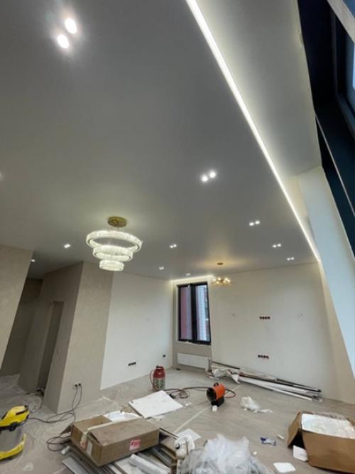 Натяжные потолки - универсальное решение для оформления потолочного пространства. 01