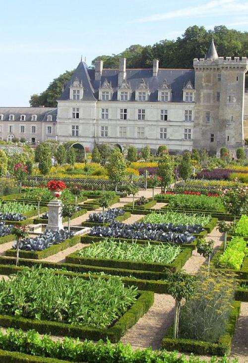 Замок вилландри.   Замок вилландри расположен недалеко от Луары. 02