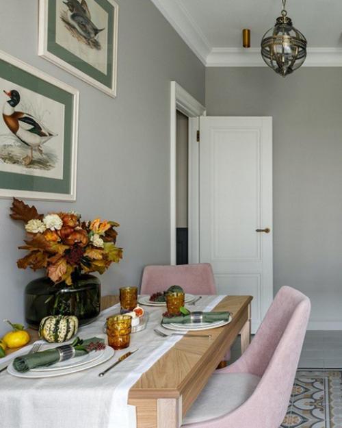 Эта квартира принадлежит семье - женщине с дочерью, в ожидании второго малыша и кошкой. 01