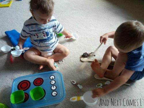 Мобильная кухня из лотка для игрушек? 04