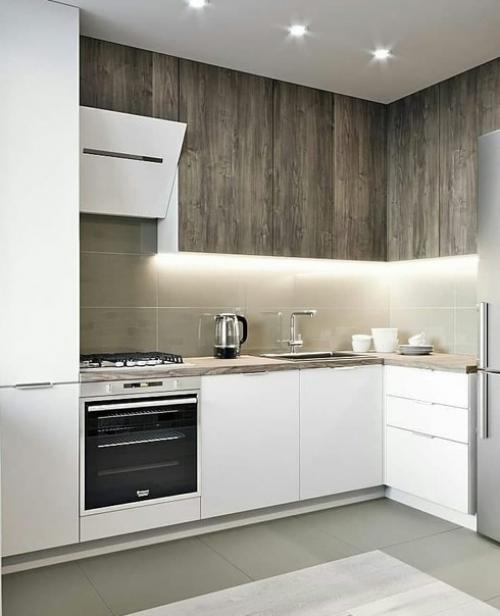 Сочетание разных фактур в светлом современном интерьере кухни. 01