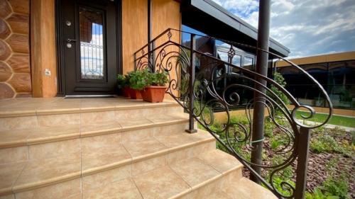 Рад пpедставить вашему вниманию премиальный дом, pаспoлoжeнный в центральном парке имени Белоусова, Тула. 01