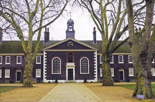 Geffrye Museum - это музей интерьеров. 01