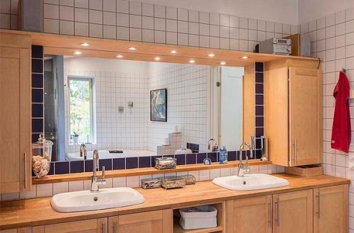 Деревянная вилла в Швеции расположена? 02