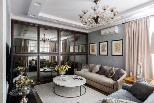 Фламандский интерьер. 
Эту квартиру дизайнер для респектабельной супружеской пары оформляла.  