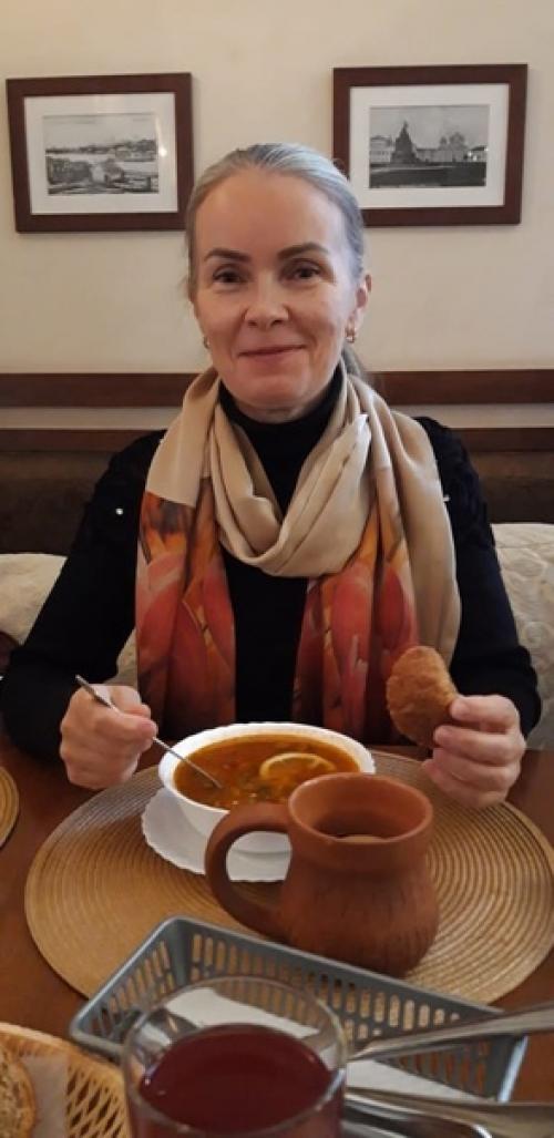 Обед в 'Кафе на сенной'. 01